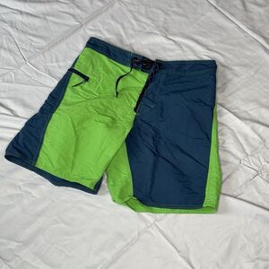 Mens PATAGONIA Board Shorts Size 31 Green‎ And Blue Swimsuit Drawstring